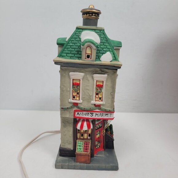 Santa's Workbench Collection Towne Series Village Annie's Market 1999 - Picture 4 of 7